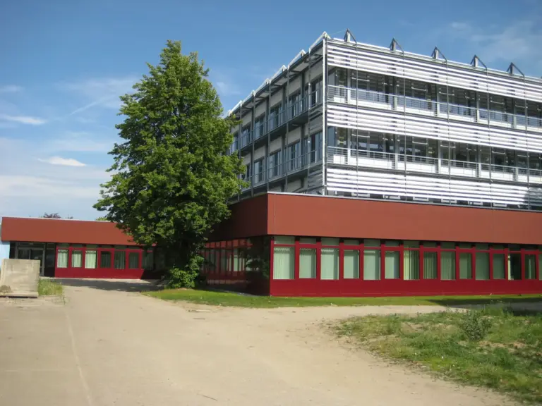 almeg-metalbau-schwerin--Schule Salzgitter-01